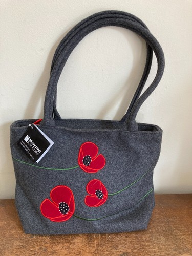 Manumit hand bag appliqué - manumit,