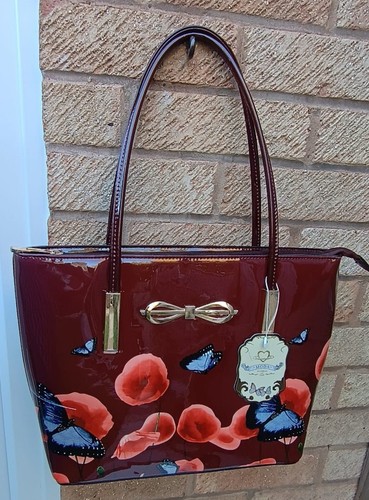 Moda red patent floral - red,
