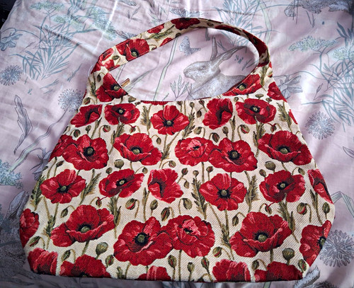 Signare poppy tapestry - poppy,